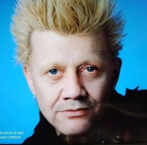 Meet your Posher, Eddie